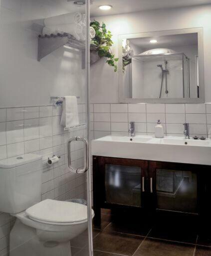 Central, Modern Loft Style Home - 2 Min Walk From Town Queenstown Luaran gambar